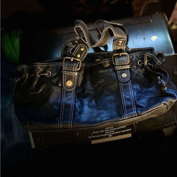 Daniel black leather small baguette hand shoulder bag. Black whit stitching - Picture 2 of 8